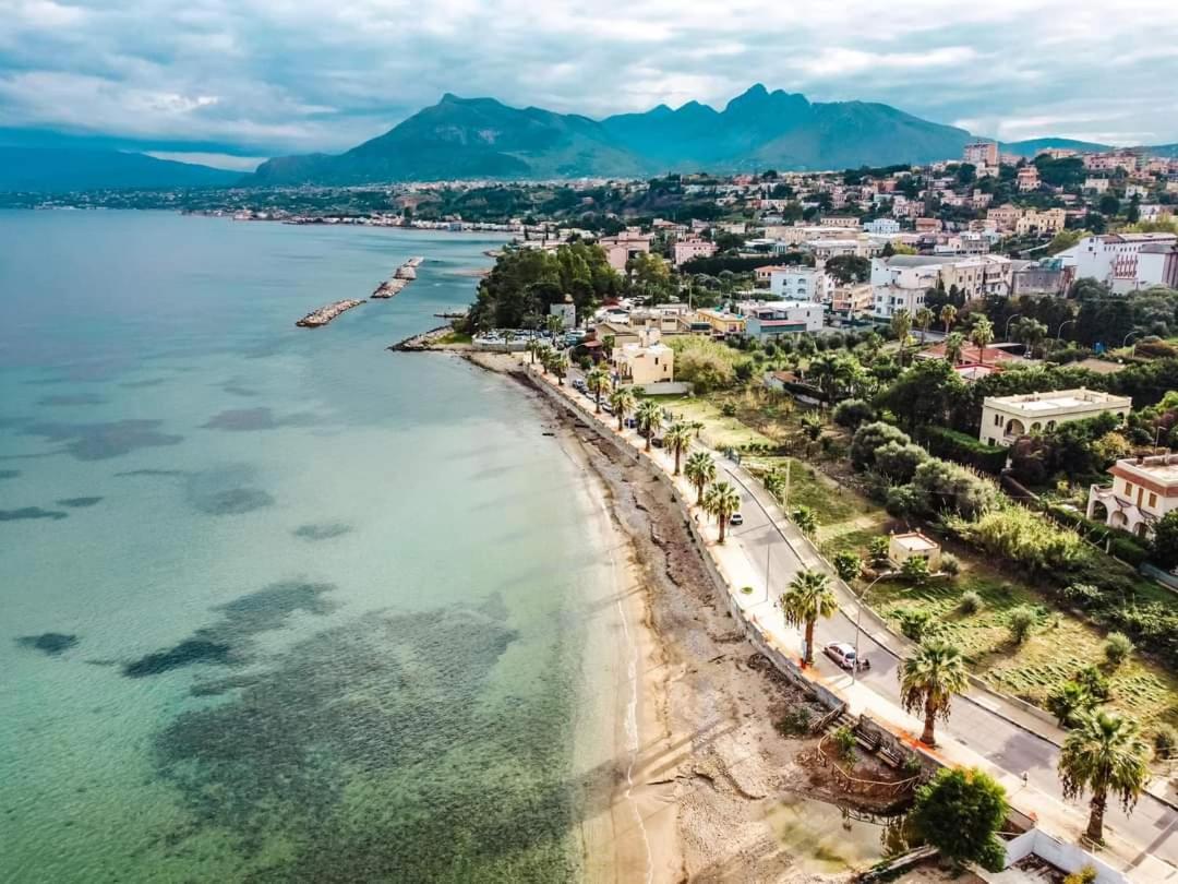 Blue Life, Sea-Luxury Rooms On The Beach Between Palermo And Cefalu' Casteldaccia Exterior foto