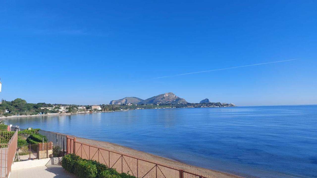 Blue Life, Sea-Luxury Rooms On The Beach Between Palermo And Cefalu' Casteldaccia Exterior foto