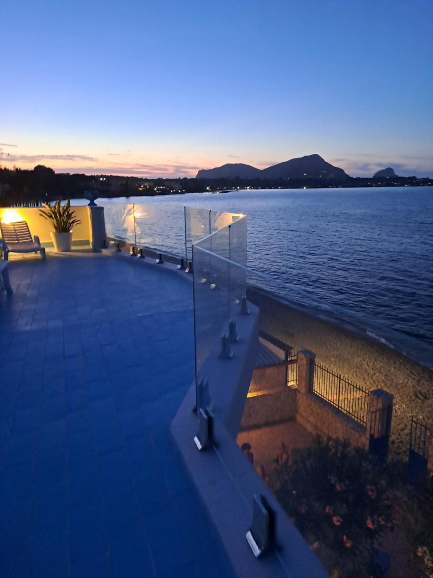 Blue Life, Sea-Luxury Rooms On The Beach Between Palermo And Cefalu' Casteldaccia Exterior foto