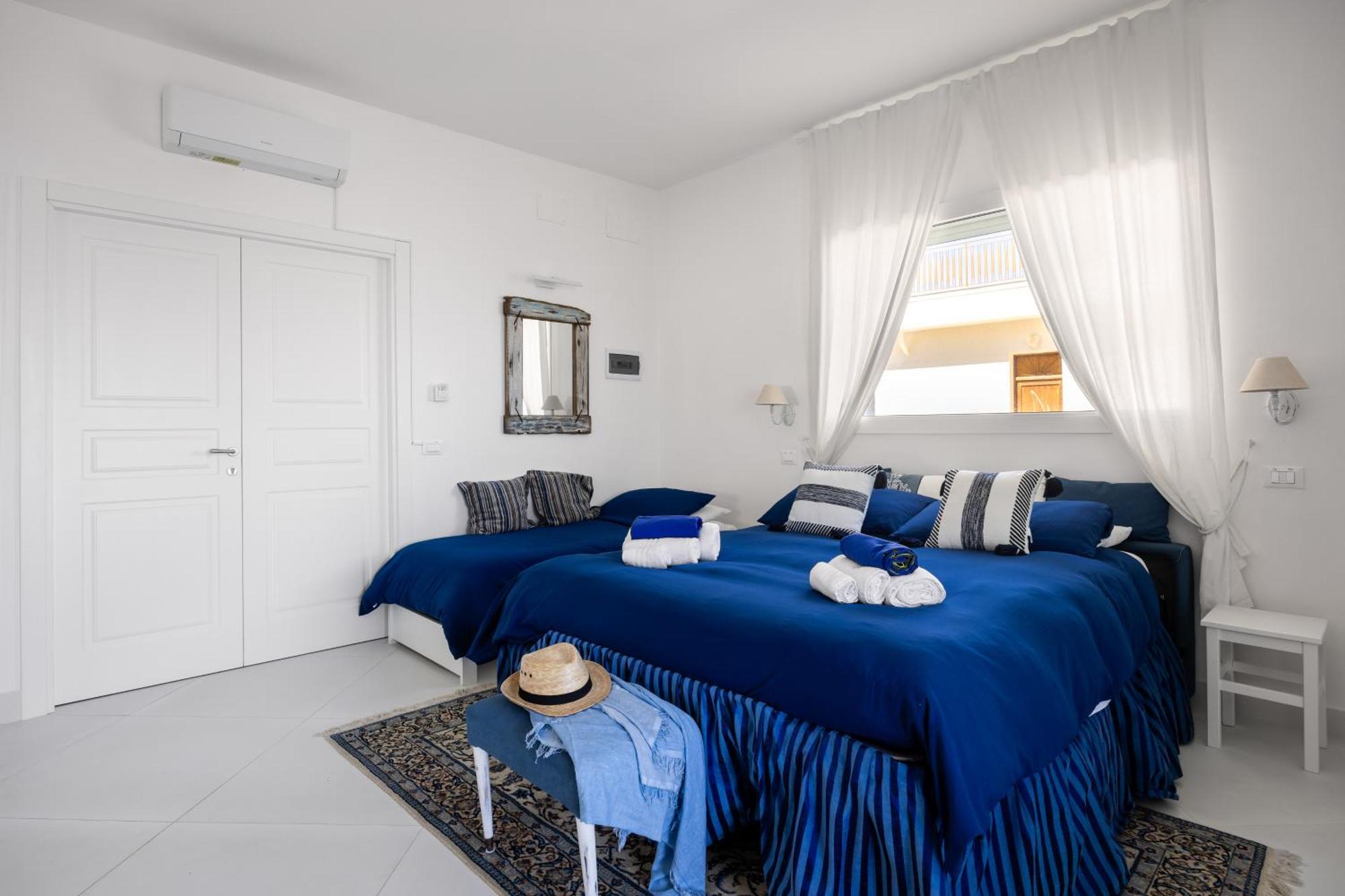 Blue Life, Sea-Luxury Rooms On The Beach Between Palermo And Cefalu' Casteldaccia Habitación foto