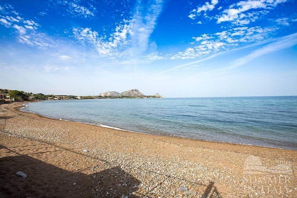 Blue Life, Sea-Luxury Rooms On The Beach Between Palermo And Cefalu' Casteldaccia Exterior foto