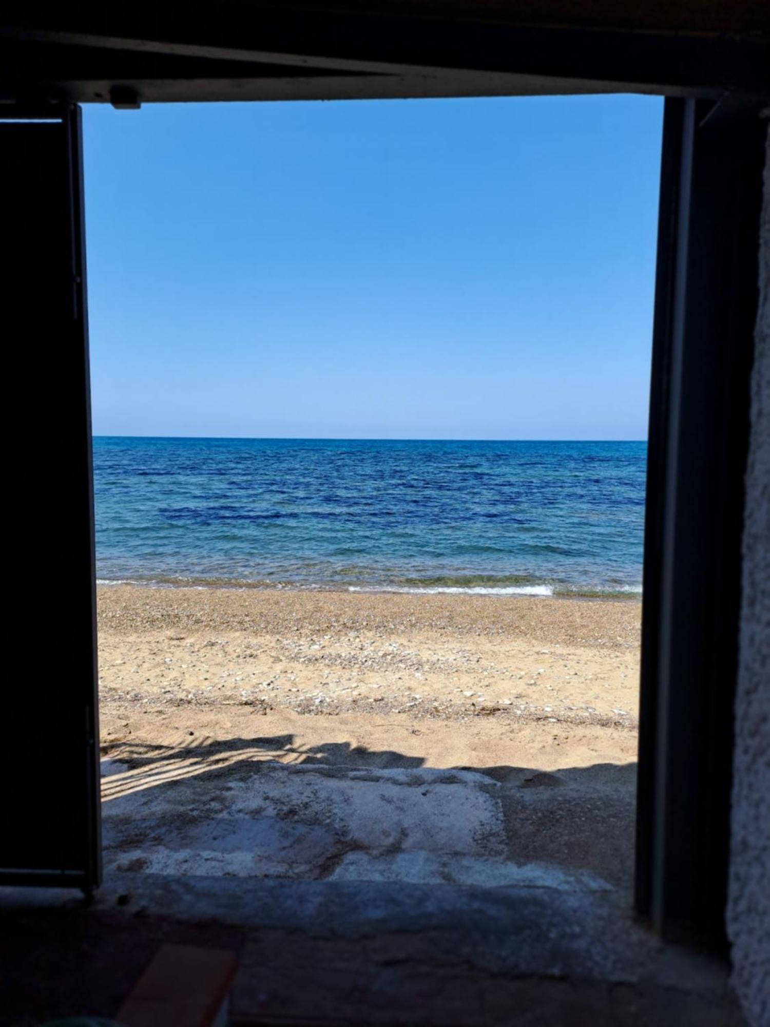 Blue Life, Sea-Luxury Rooms On The Beach Between Palermo And Cefalu' Casteldaccia Exterior foto
